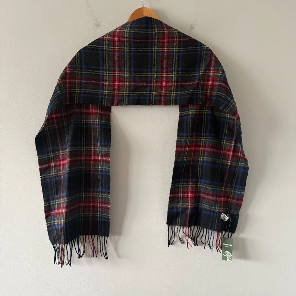 Shepherds Land Lambswool Scarf Unisex Tartan Lona Scott Scotland UK Fringe Plaid